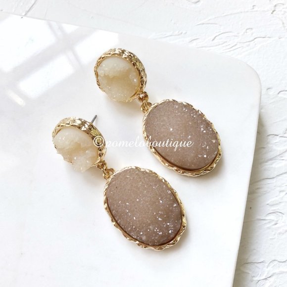 4/$25 Druzy Drop Earrings Ivory Tan - Picture 3 of 4